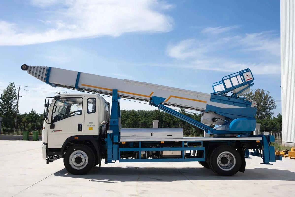 鹰潭月湖云梯上料车租赁费用